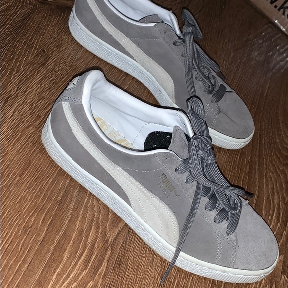 Great condition Puma sneaker! - Picture 2 of 5